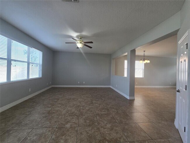 Foto del edificio - 2274 Geneva Dr