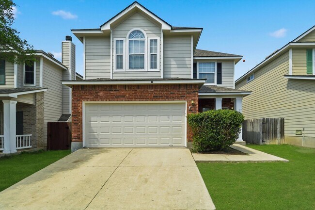 Foto del edificio - Move-In Ready Gem on Goldcrest Run Near Shopping & Dining