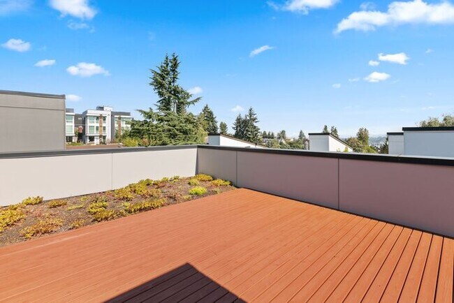Building Photo - Trendy West Seattle Townhome w/Air Conditioning and Rooftop Deck