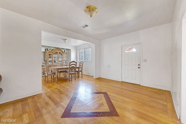 Building Photo - 5 br, 3 bath House - 1316 West 62nd Street