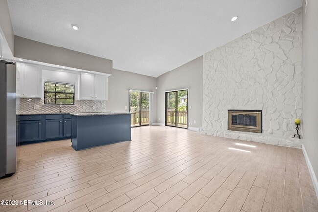 Building Photo - 111 Solano Woods Dr