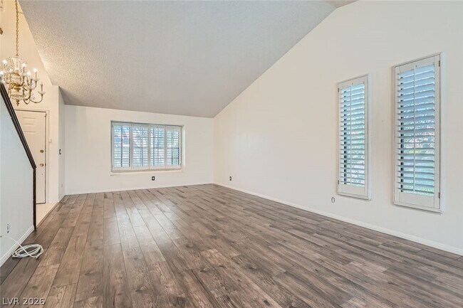 Foto del edificio - 1779 Yellowwood Dr