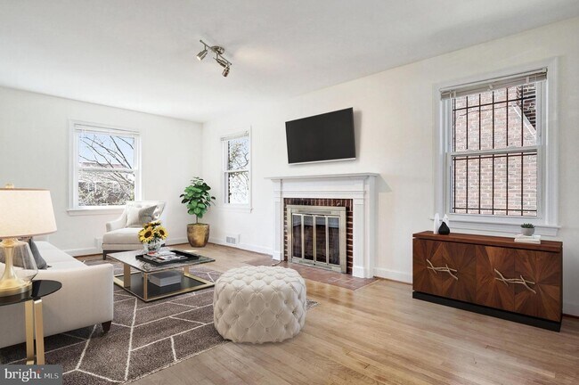 Foto del edificio - 1509 Channing St NE