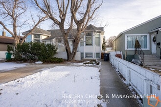 Building Photo - 623 B-6234 4 St S