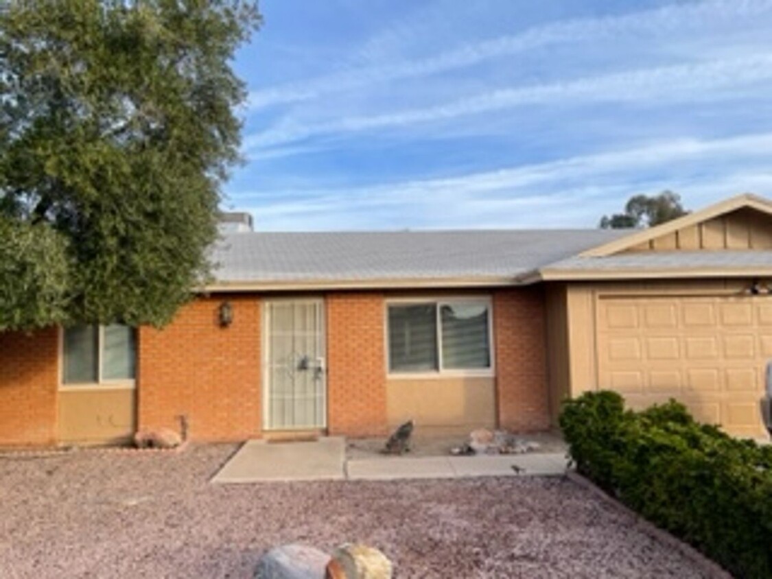 Foto principal - Ahwatukee 3 bedroom 2 bath