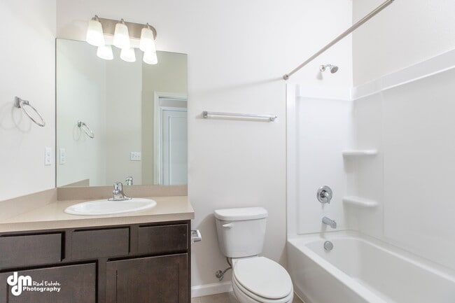 Photo - 150 Willow View Circle House