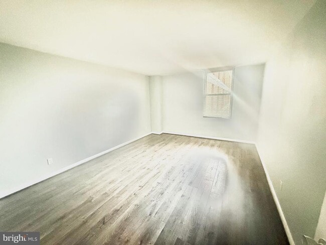 Building Photo - 4600 Duke St