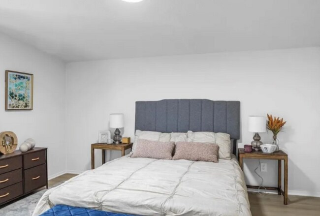 Foto del edificio - 2627 Douglas Ave