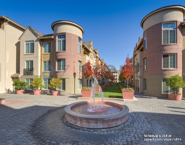 Building Photo - Unit 4042