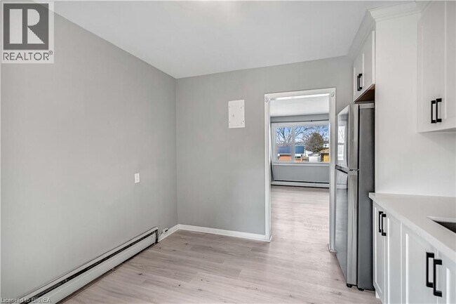 Photo du bâtiment - 151 Siebert Ave