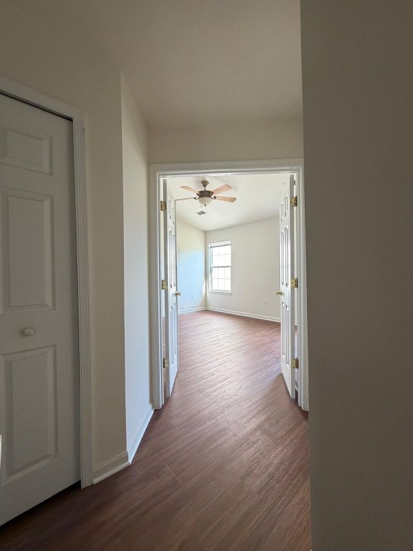 Foto del edificio - 8707 Farnham Way