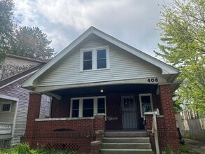 Building Photo - 408 9th St