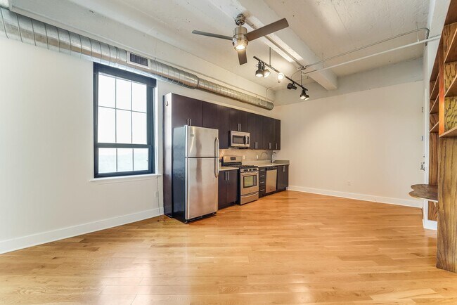 Building Photo - 325 Palisade Ave