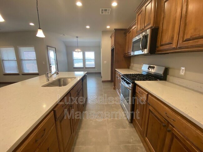 Building Photo - 7117 Daxton Ct