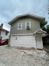 Building Photo - 308 SW 12th St