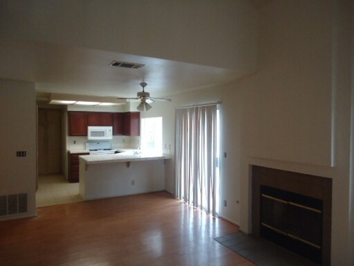 Building Photo - 1348 Leopard Ct