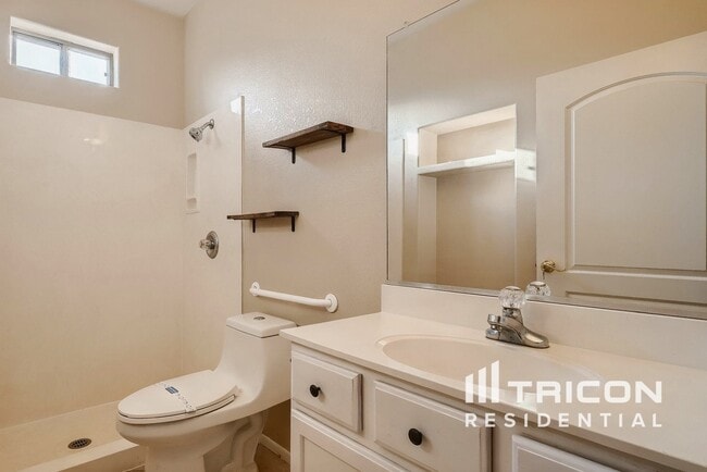 Foto del edificio - 8434 S 19th St