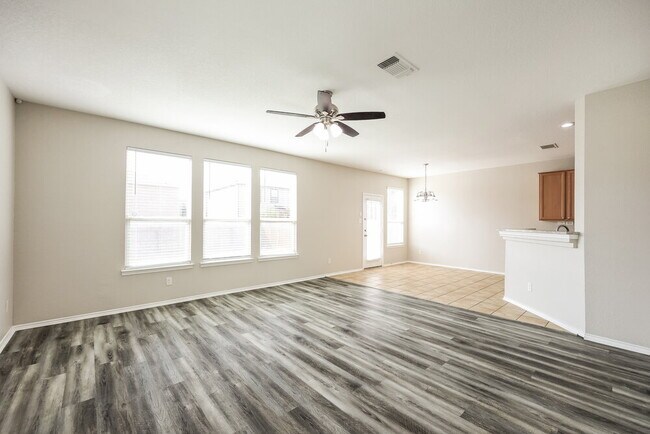 Foto del edificio - 4530 Wrangler Run