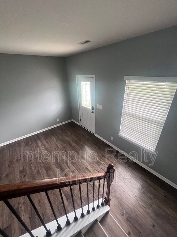 Building Photo - 5469 Calvert Ln