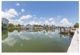 Building Photo - 8210 Byron Ave