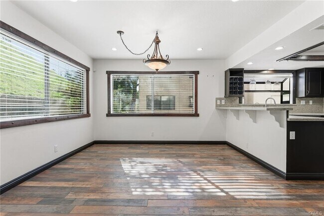 Foto del edificio - 26128 Alizia Canyon Dr