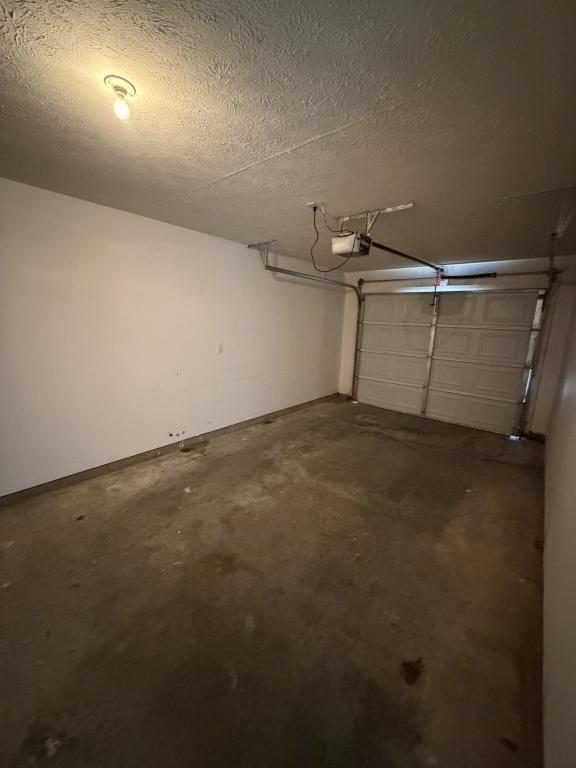 Building Photo - 801 N Garfield St