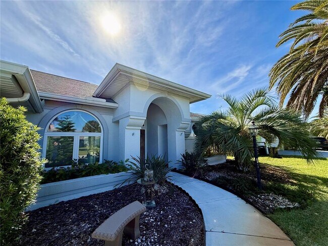 Building Photo - 4 Cherry Ct