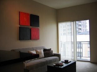 Foto del edificio - Great Studio Condo unit right between Capi...