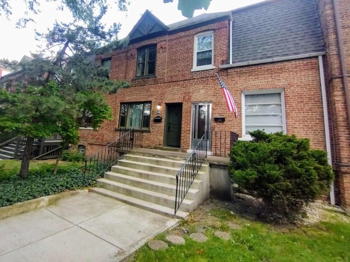11418 S St Lawrence Ave, Chicago, IL 60628 Condo for Rent in Chicago