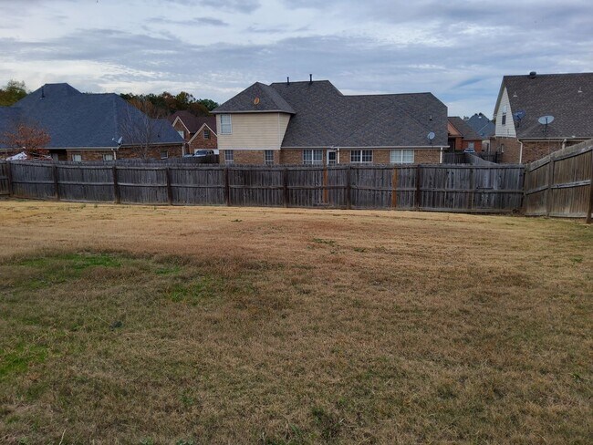 Building Photo - 8898 Rasco Hills Cove
