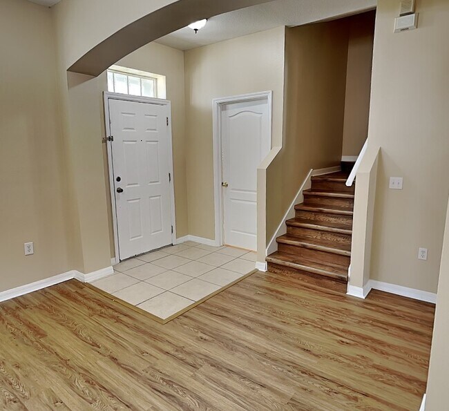 Foto del edificio - 2802 Grasmere View Pkwy N