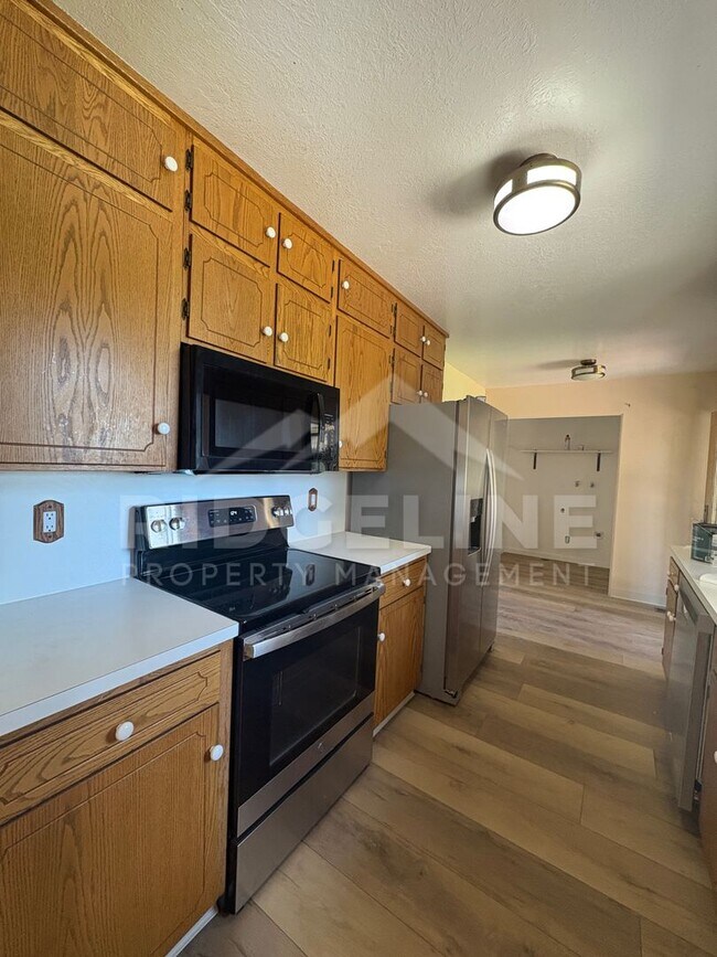 Foto del edificio - 1654 Garfield St