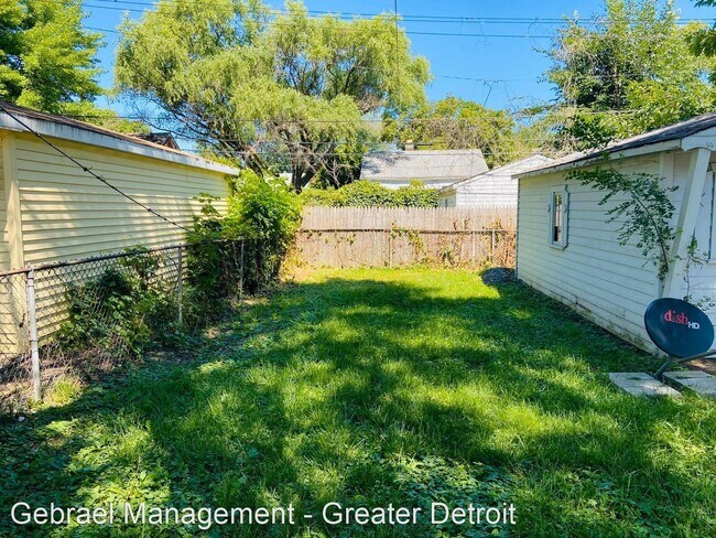 Foto del edificio - 2 br, 1 bath House - 1741 University St
