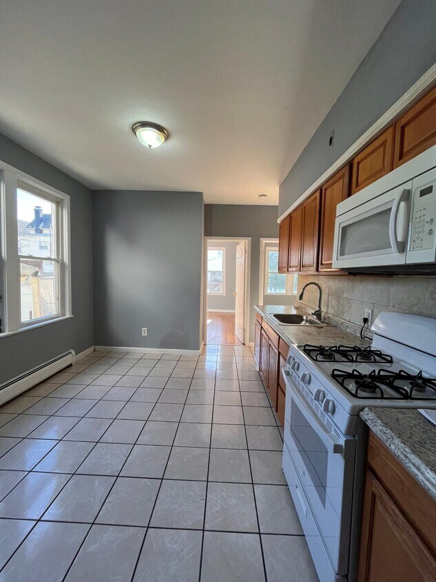 Foto principal - 68 W 53rd St