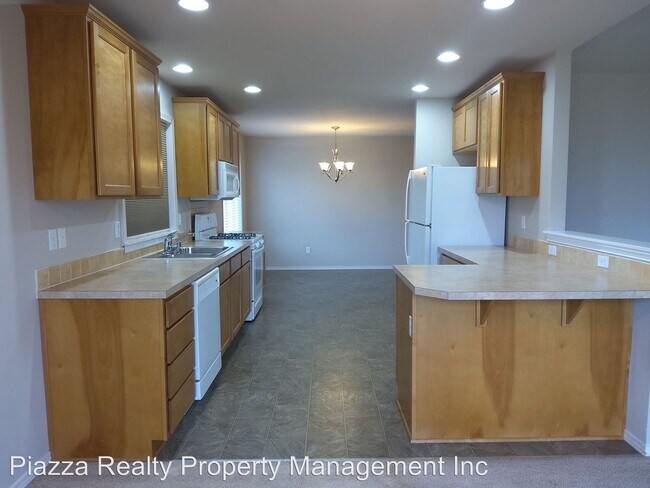 Building Photo - 3 br, 2 bath House - 702 Humphrey Place
