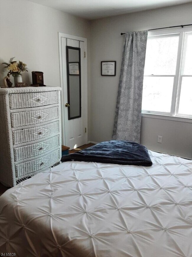 Foto del edificio - 309 Mountain Lake Rd