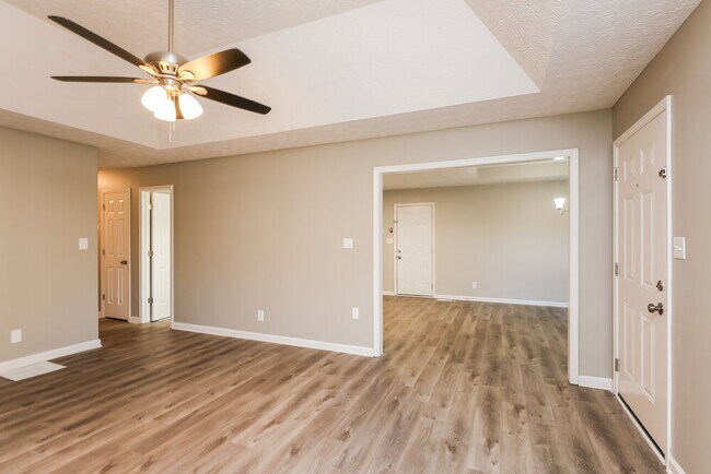 Building Photo - 306 Mary Alice Dr