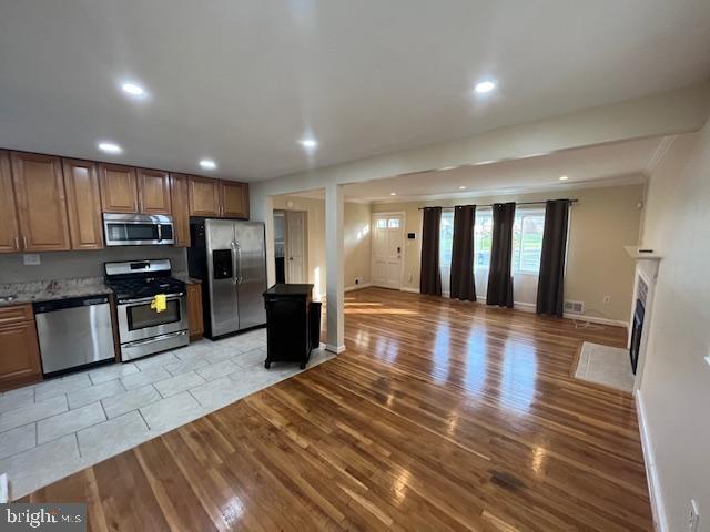 Primary Photo - 2422 Ramblewood Dr