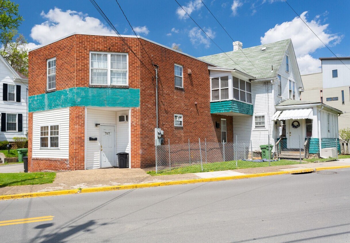 3 br, 2.5 bath House 721 Richwood Ave House Rental in