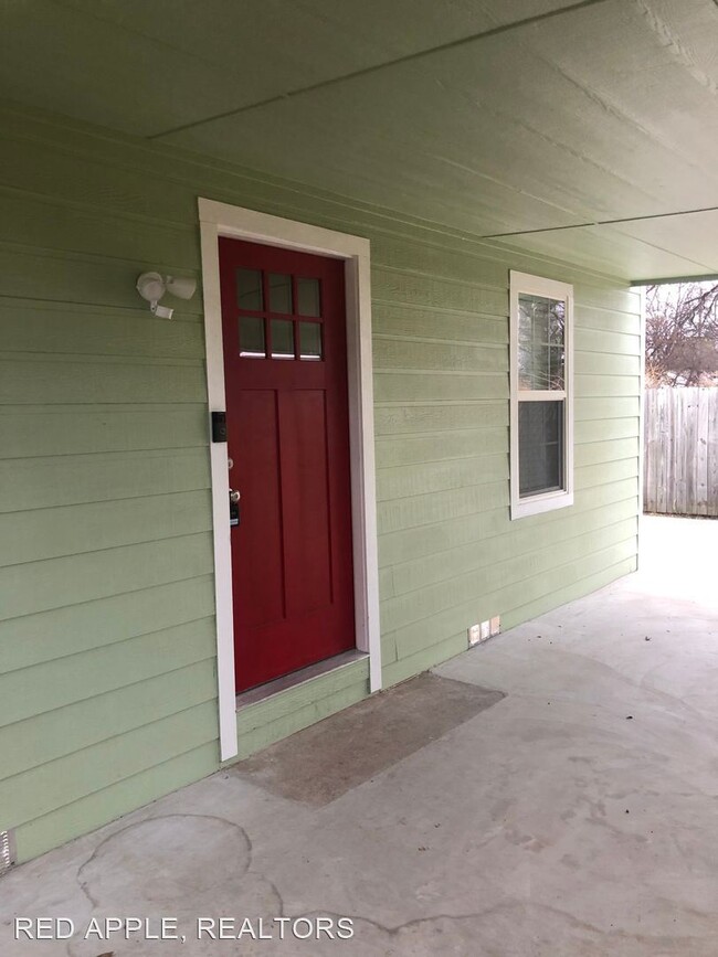 Building Photo - 1 br, 1 bath House - 2029 OVER ST