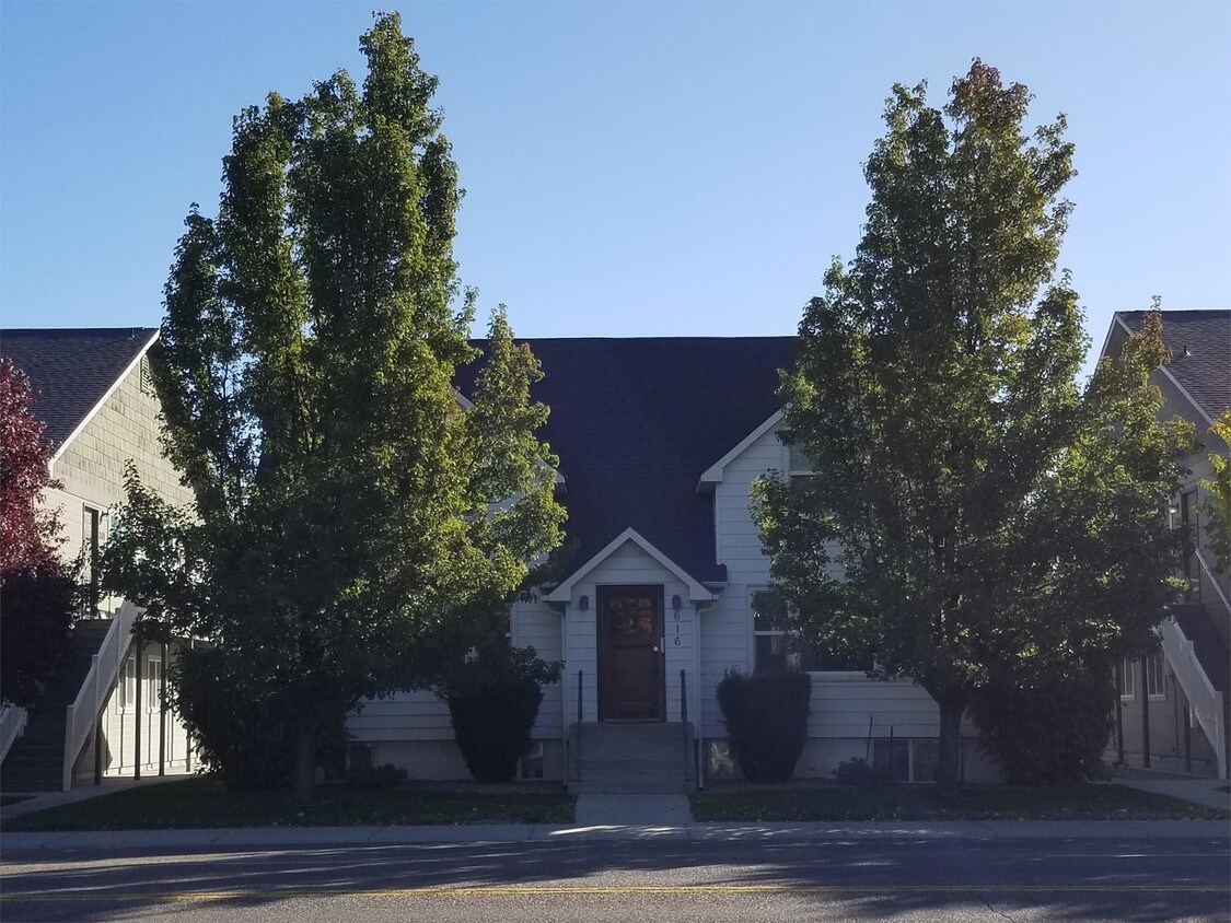 Primary Photo - 616 Fern St