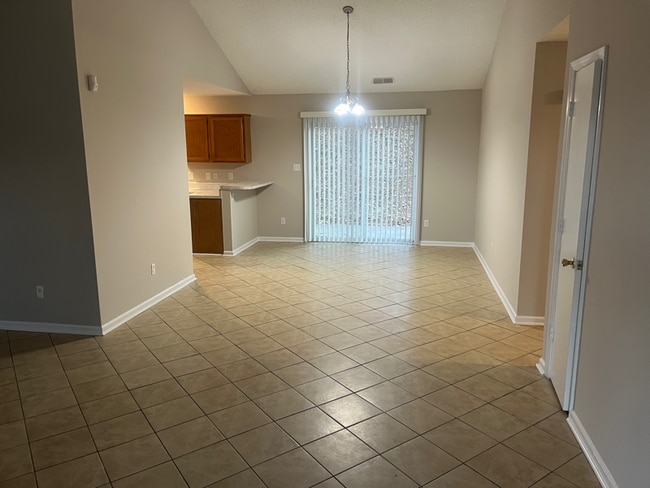 Foto del edificio - 7904 Glencannon Dr