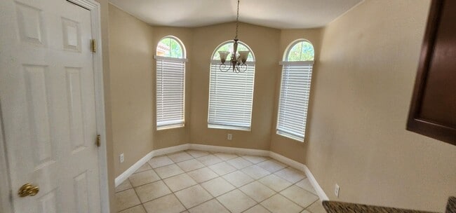 Building Photo - Great single Story Home in Southwest location!