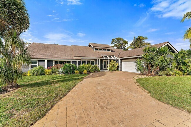 Building Photo - 10440 SE Jupiter Narrows Dr
