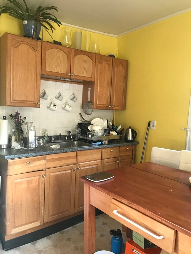 Primary Photo - 6 Watson St
