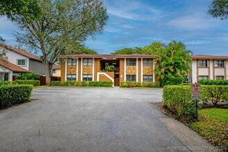 Building Photo - 4165 NW 114th Terrace