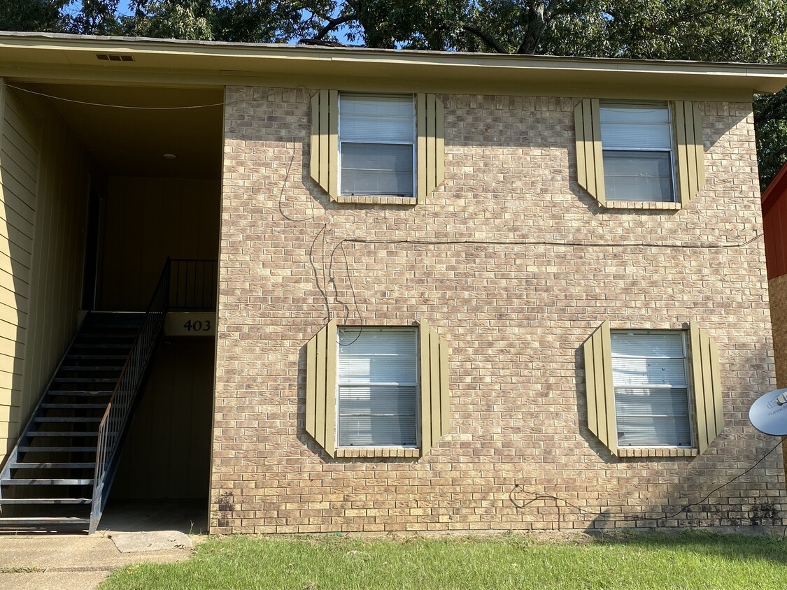 Primary Photo - 403 Tammy Lynn Dr