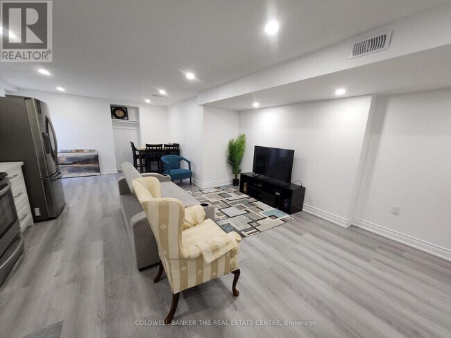 Building Photo - 174 Trail Blvd