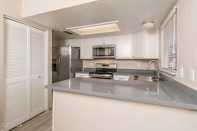 Foto del edificio - 4850 E Kachina Trail