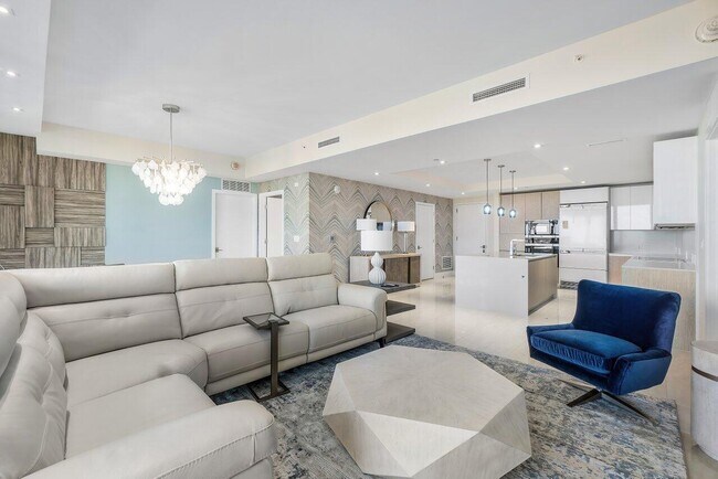 Foto del edificio - 3100 N Ocean Dr